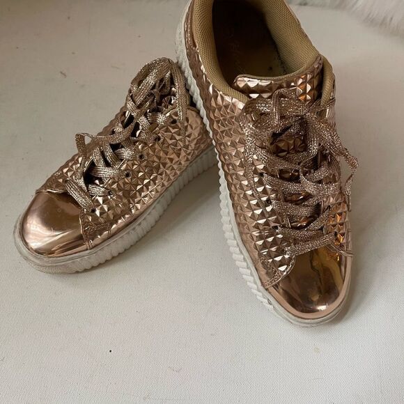 Herstyle Stacey Rose gold low top lace up sneakers size 8 - Picture 9 of 10